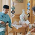 Mahathir Mohamad Instagram - Saya dan Hasmah ambil peluang ini untuk ucap Selamat Hari Raya Aidilfitri kepada semua rakyat Malaysia khususnya yang beragama Islam. Maaf zahir dan batin.