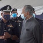 Mahathir Mohamad Instagram - Selamat Hari Polis. Polis dan Masyarakat Berpisah Tiada