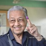 Mahathir Mohamad Instagram - Alhamdulillah, saya dan Hasmah selesai membuang undi di Sekolah Kebangsaan Titi Gajah, Alor Setar pagi tadi. Kami mengundi bagi kawasan parlimen Kuala Kedah. #PRU15