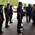 Mahathir Mohamad Instagram - Selamat Hari Polis. Polis dan Masyarakat Berpisah Tiada
