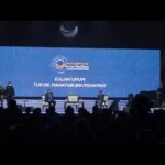 Mahathir Mohamad Instagram - Saya menerima undangan peribadi dari Bapak Surya Paloh, Ketua Umum Partai Nasional Demokrasi (Nasdem) dan berterima kasih atas layanan yang diberikan kepada saya dan delegasi ketika lawatan sehari ke Jakarta, Indonesia 17 Jun yang lalu.