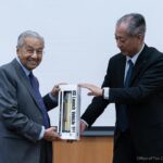 Mahathir Mohamad Instagram - I was invited to visit the Japan Aerospace Exploration Agency (JAXA) in Tsukuba, about 50km from Tokyo, recently. The Japanese have been studying and experimenting space exploration for quite some time. Starting with small rockets, they have now progressed and are participating in the manning of the International Space Station (ISS) together with Russians and Americans. They carried out experiments and send rockets into space on behalf of other countries. The UAE, for example, decided to explore space and commissioned JAXA to launch their rocket. The visit and exhibition was very interesting. It showcased space satellites that had been launched. Because it was full size, including the capsule where the astronauts live, you are able to physically imagine these astronauts’ living condition. The space station is quite big about 8 feet in diameter so they can walk about inside the space ship without suits because the climate inside is the same with that of earth. But if they need to go out to do some maintenance work or something outside, they need to wear the space suit. The space suit of course has got provisions for supplying oxygen for them to breathe. I asked the President of JAXA, Dr Hiroshi Yamakawa and his team several questions. One of which is about the debris in outer space. Today there are about 50,000 debris in space which is actually orbiting the earth. I wanted to know whether it has any effect on our climate or not. There is no claim that it is affecting the climate. Beyond that, I wanted to know how they can send a rocket into space and actually docks at the Space Station. Because the Space Station cannot be seen with the naked eye. Even with the telescope, it is difficult to see, but the space capsule carrying the astronauts can actually dock the ISS. Tsukuba Space Center (Jaxa), Tsukuba City, Japan