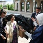 Mahathir Mohamad Instagram - Dr Mahathir was yesterday received by the President of the Republic of Turkiye, H.E Recep Tayyip Erdogan and Dr Siti Hasmah by the First Lady, Emine Erdogan at the Presidential Complex in Ankara. The meeting lasted for an hour and discussions centered what was pursued during the KL Summit in 2019 and how it had panned out since. Pursuant to the discussion, President Erdogan said he was keen to have a similar conference, the Istanbul Summit to further tap the potentials that had been identified and pursued in the KL Summit. President Erdogan then proposed that the Istanbul Summit be held in either September or October this year to which Dr Mahathir agreed to. President Erdogan said he would like Dr Mahathir as well as the KL Summit team to partner his Turkish side to collaborate in the proposed Istanbul Summit. Dr Mahathir also took the opportunity to congratulate President Erdogan on his success to retain his presidency in the recent Turkish elections. Apart from that, Dr Mahathir also expressed his condolences to the victims of the earthquake which devastated several provinces in the republic which also killed thousands of citizens of the nation. There were also a lot of discussions on the fate of the Muslim ummah and the need to help assist Muslims and their nations which are facing hardship and wars. Dr Mahathir also acknowledged, given Turkiye’s rapid development and progress in various fields, it can be the model nation for other Muslim countries. [Admin] Credit photo: Presidency of the Republic of Turkiye