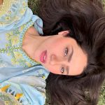 Mahira Khan Instagram – I like it when I find an angle that doesn’t really show my double chin 🍓

P.S  fallen in love with the city of Bahawalpur 👑