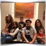 Mai Ezz ElDein Instagram - My zeeta @zeinareda29 & some #younglovelyfans👫👫 . . #👕من @nehal_fashion_boutique