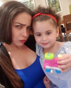 Mai Ezz ElDein Instagram - #babyfan Dima 👧🥰
ديمة #فان_صغنن .
.
#عالم_أطفال_مي_عزالدين👫