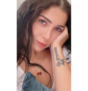 Mai Ezz ElDein Instagram - 🍒
.
#pendant @fashion.crush2019
