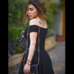 Mai Ezz ElDein Instagram – #throwback #summer2018 🖤
#📸by @yousseftayehphotography
#Look details in the app #maiezzeldinapp📲 .
.
#ذكري صيف ٢٠١٨ 
#تفاصيل_اللوك في التطبيق #تطبيق_مي_عزالدين📲
 تصوير @yousseftayehphotography