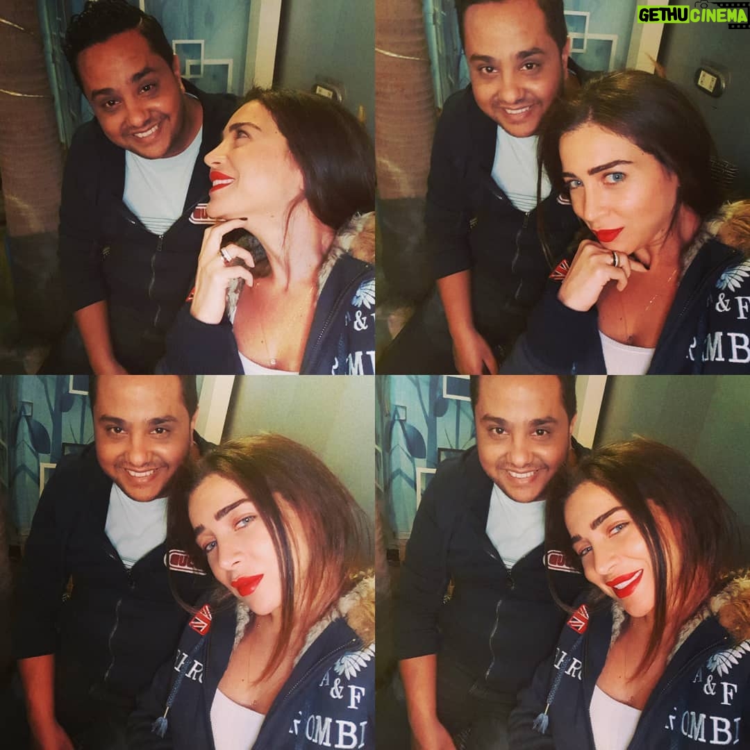 Mai Ezz ElDein Instagram - . أجدع منتج فني في مصر 😊 حبيبي @mostafaelghazoly و أجدع الصحاب و أطيب الناس و السيطرة كلها 😂👍🏻.. #حبيبي_يا_غزغز 😘 طبعاً هو هيتكسف من غزغز دي 😂 فا أمانة علي كل الروابط مش هوصيكو بقي إنتو عارفين هتعملو إيه 😂🤣