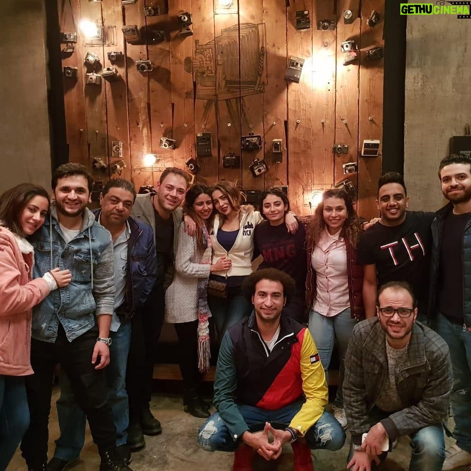 Mai Ezz ElDein Instagram - . أحلي لمة و أجدع و أطيب صحاب و طبعاً أخف دم 😊 مرسيه قوي يا @moustfakhater @osossssssss المكان حلو قوي ده هيبقي إدمان @bikiaeatery 😉👍🏻👏🏻❤