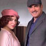 Mai Ezz ElDein Instagram - #طه_و_راوية💕 للأسف معرفتش أسستمتع معاكم بالمسلسل من التصوير لظروف تعب والدتي لكن هانت بإذن الله نخلص اليومين دول و والدتي طلعت من المستشفي و بنكمل علاج في البيت الف شكر علي دعم الجميع و نلحق نتابع أخر ايام مع بعض و نرجع نعمله فرجة تاني بعد رمضان بإذن الله و شكر خاص للغالي @karara.amir اللي كان خير زميل و دعم نفسي ليا الفترة دي #إبن_أصول 🤍