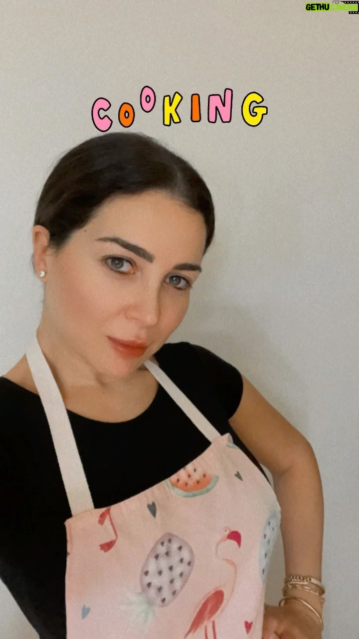 Mai Ezz ElDein Instagram - 🥔🍗 #cooking إنتاج إمبارح 🙈أي خدمة 😂 هوايتي التانية 🤷🏻♀️🙈