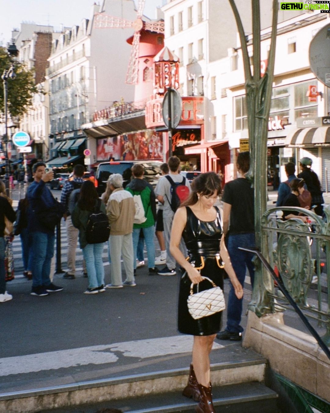 Maia Mitchell Instagram - Bisous @louisvuitton 💋💋 #LVpartner Paris, France