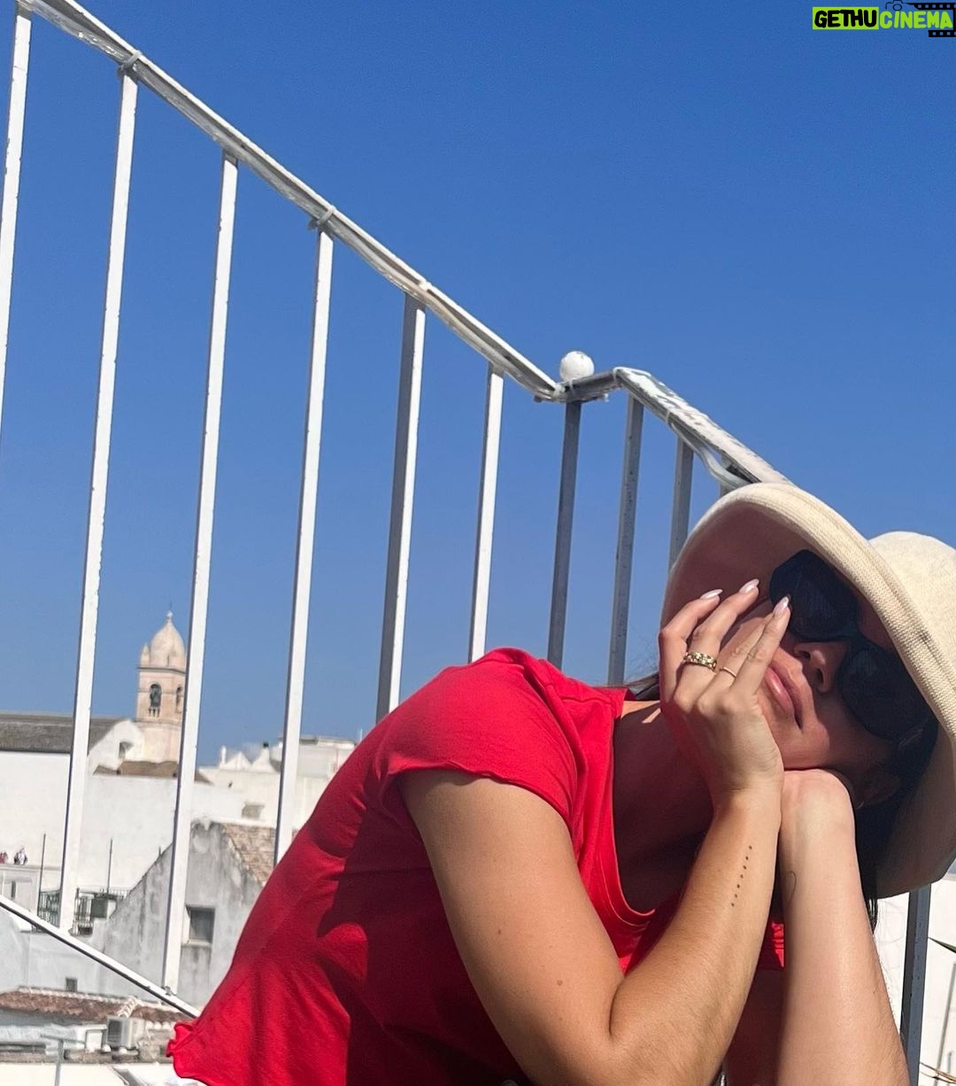 Maia Mitchell Instagram - Just being big tourists and loving every moment over here 🥹 Puglia, Italy