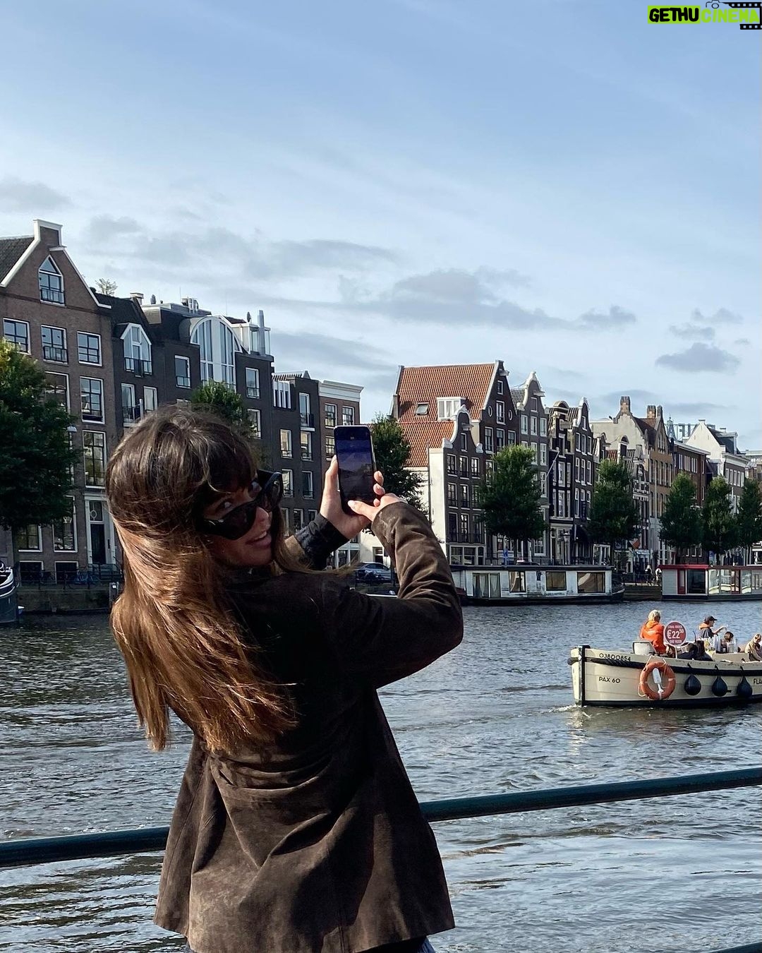 Maia Mitchell Instagram - A warm hug Amsterdam, Netherlands