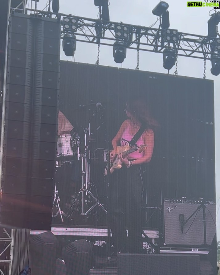 Maia Mitchell Instagram - Just the best day seeing best fren @minke shine at @lapride! So proud of you, you talented angel!!!! Also queen of dildo drumming! Who knew?! (We knew) 🌈🌈