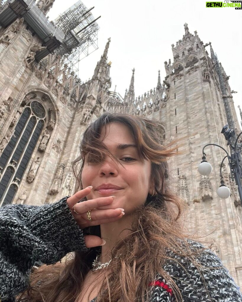 Maia Mitchell Instagram - Ooooooo Milano
