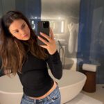 Maia Mitchell Instagram - September dump, a bunch of bushies x