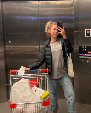 Maia Mitchell Instagram - If it’s against the rules to do a grid of just mirror selfies then LOCK ME UP 🥵