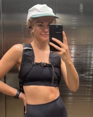 Maia Mitchell Instagram - If it’s against the rules to do a grid of just mirror selfies then LOCK ME UP 🥵