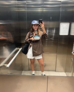 Maia Mitchell Instagram - If it’s against the rules to do a grid of just mirror selfies then LOCK ME UP 🥵