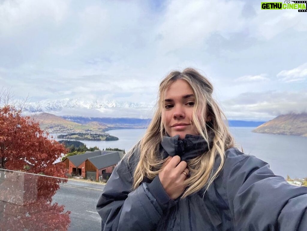 Maia Mitchell Instagram - Pretty and pretty cold New Zealand