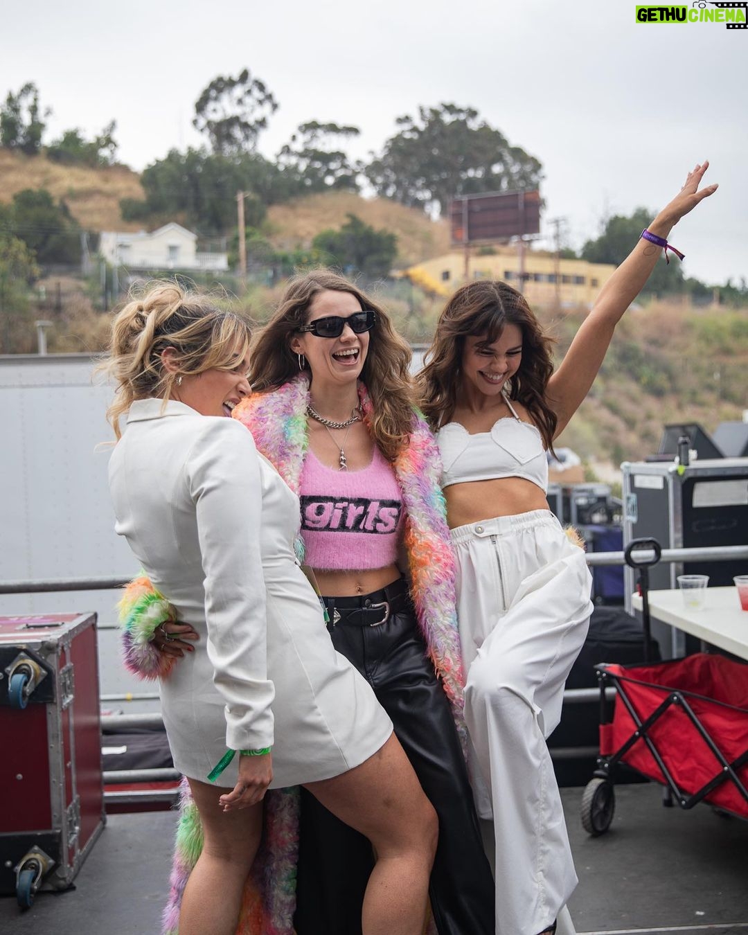 Maia Mitchell Instagram - Just the best day seeing best fren @minke shine at @lapride! So proud of you, you talented angel!!!! Also queen of dildo drumming! Who knew?! (We knew) 🌈🌈