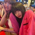 Maika Yamamoto Instagram - 👭🏻🇰🇷💛💛💛