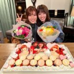Maika Yamamoto Instagram – 「sister」の現場でお誕生日お祝いしていただきましたっ。
美織ちゃんと産まれた日が3日違いとは、、、🤍
素敵なケーキ
ありがとうございました🎂✨
1話放送まであと2日！！！
お楽しみに〜

@sister_ytvdrama