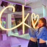 Maika Yamamoto Instagram - @calvinklein in 🇰🇷 👭🏻 @annababychan__ @yurinoxx #mycalvins #マイカルバン