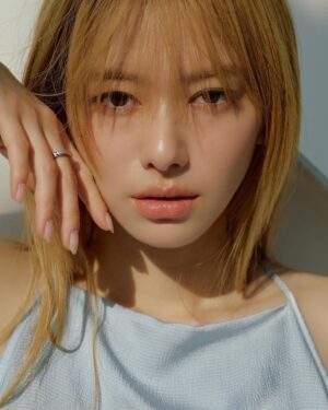 Maika Yamamoto Instagram - 🦋💙🩵🩶

@conomii 
@uedarisa____ 

@anan_mag
