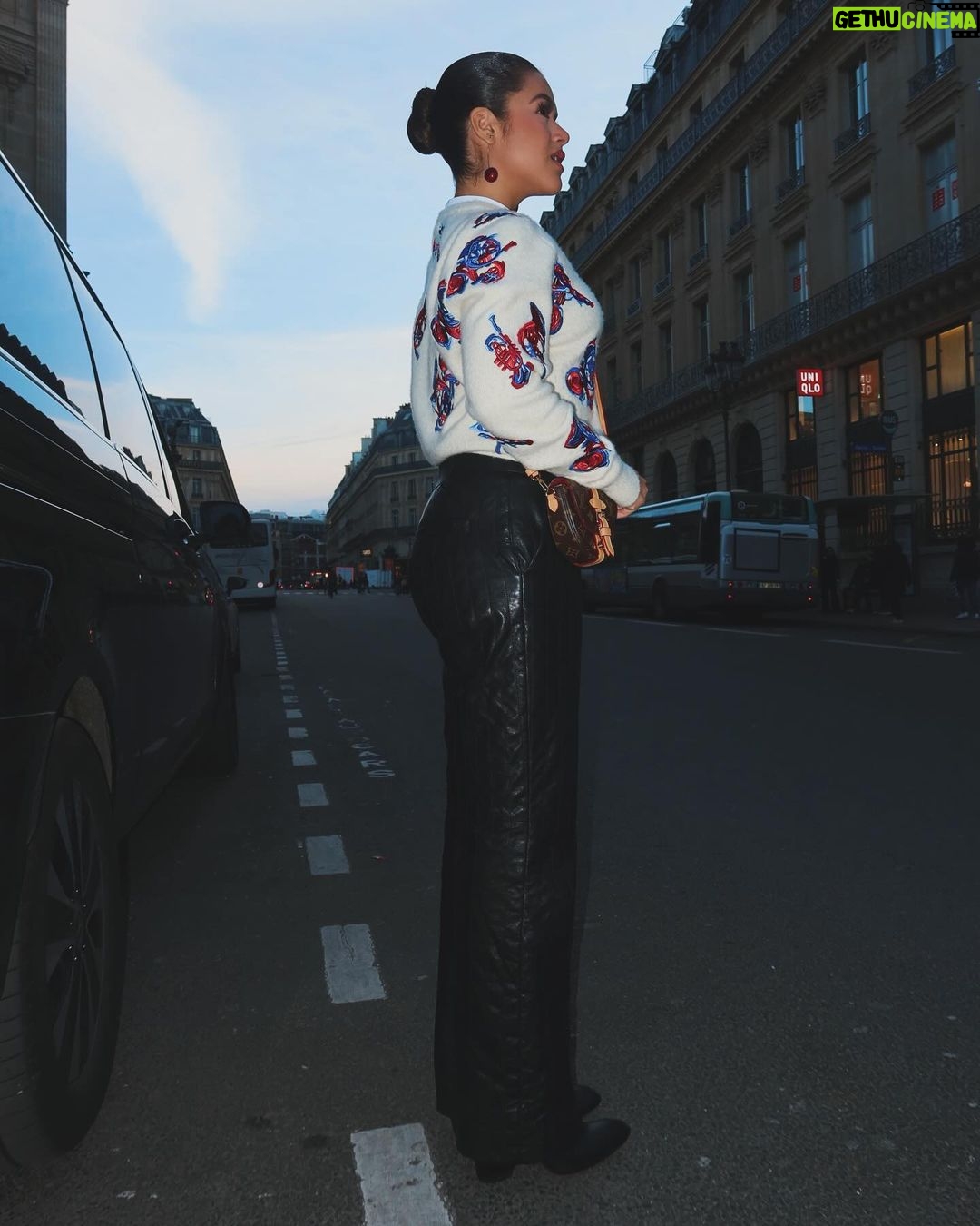 Maisa Silva Instagram - 🍒 parriiii Paris, France