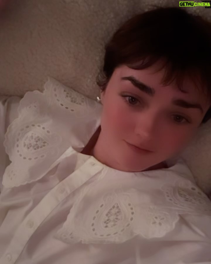 Maisie Williams Instagram - life lately 🤠