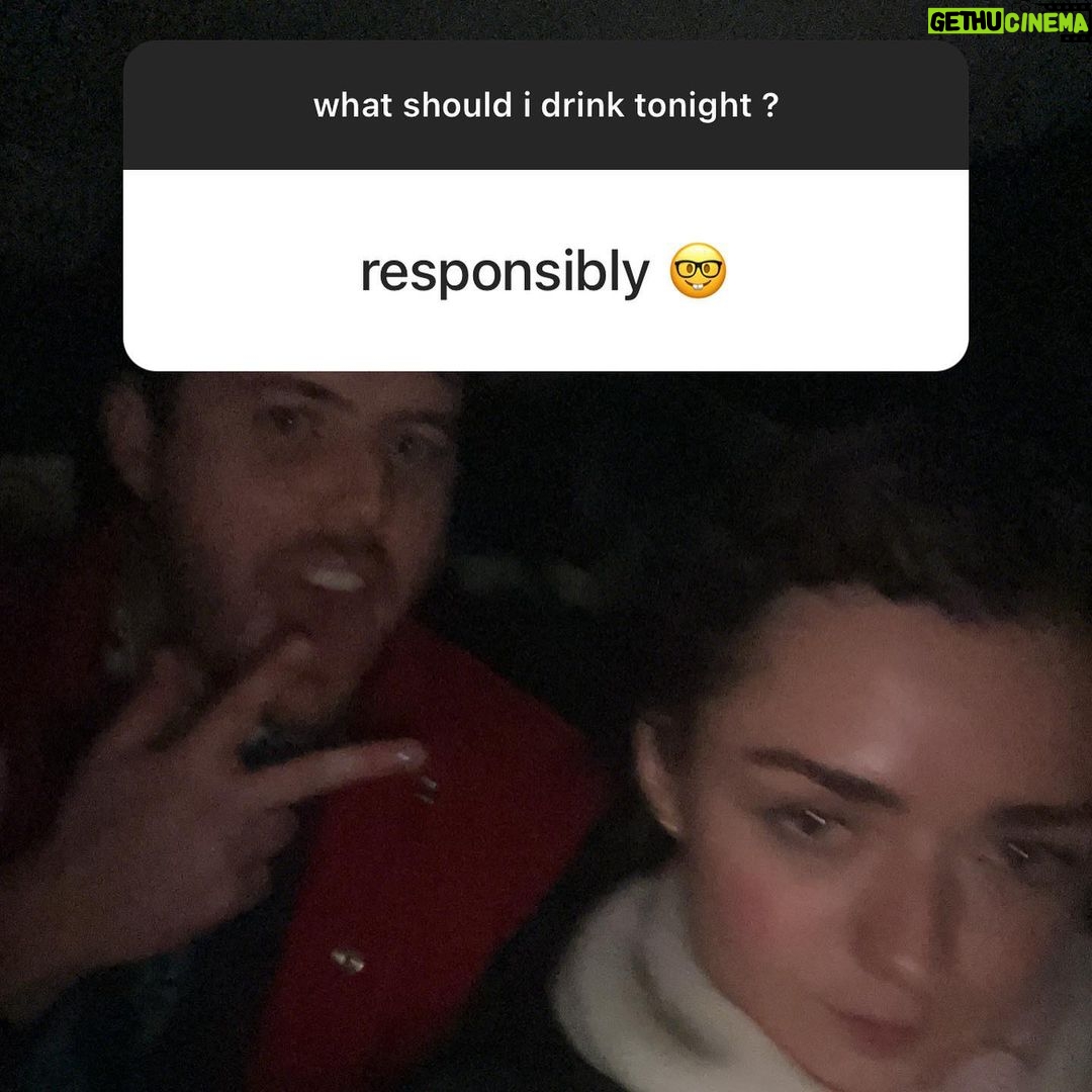 Maisie Williams - 310.8K Likes - week 1 of the gp diet
and by gp i mean gwyneth paltrow x