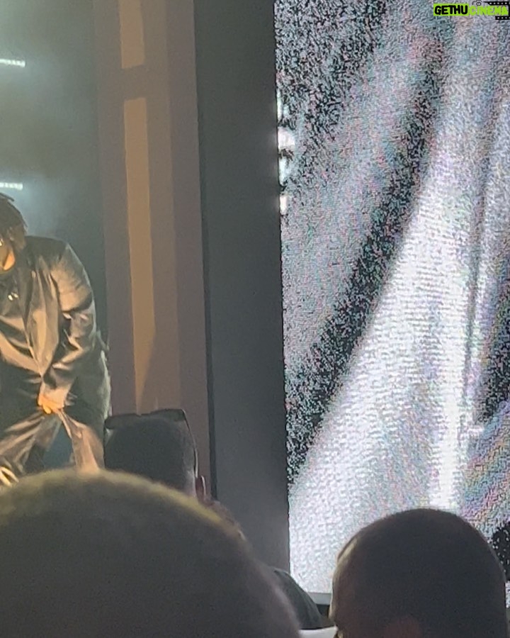 Maisie Williams - 276.9K Likes - as expected, cannes is a vibe
had a lovely chat with Dustee Jenkins and her team @spotify about our podcast @frankfilmclub
also watched some live music for the first time in forever……..can u guess what star sign dua lipa is from this clip alone???
@spotifynews @spotifyads #SpotifyCannes #SpotifyPartner