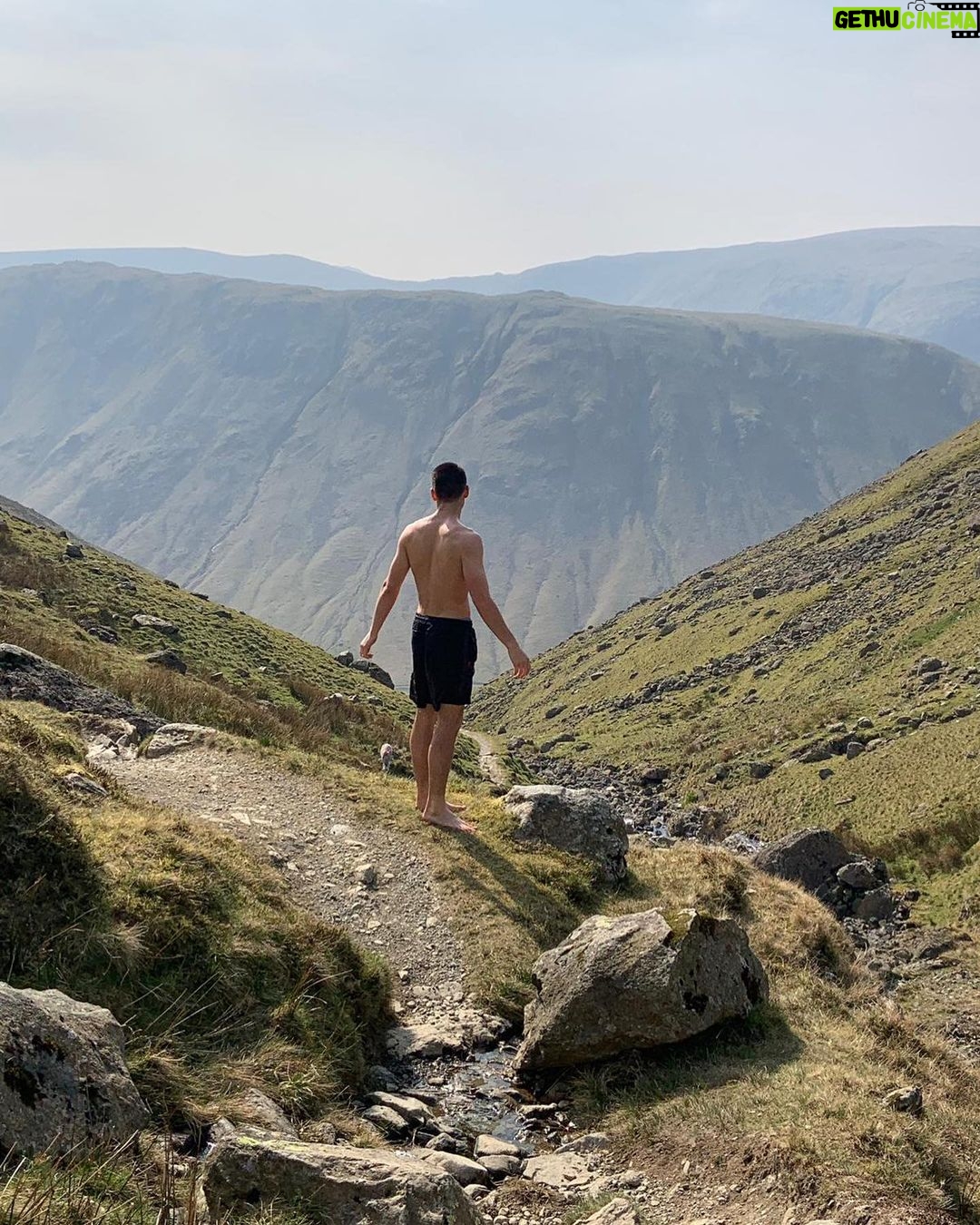 Maisie Williams Instagram - happy birthday, @reub_selby : nature’s great protector 🌱💚 Helvellyn