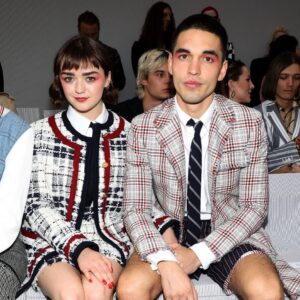 Maisie Williams Instagram - who let jane burnham and ricky fitts into pfw?