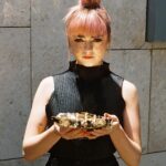 Maisie Williams Instagram - thank you to everyone who came down for our last game of thrones comic con panel, i laughed lots and i hope you did too. i partnered #withFarfetch to create these looks and they got me feeling all kinds of 🧚🏼‍♀️ photos by @reubenselby San Diego, California