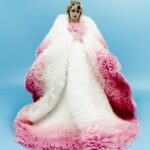 Maisie Williams Instagram - being a dramatic queen for @theperfectmagazine 😌🤍 thank you @kegrand 🌱🌻 wearing @maisonvalentino and @tomokoizumi Photographer @rafaelpavarotti_ Creative director @kegrand Fashion editors @kegrand @oliver_volquardsen Hair @cyndiaharvey Make up @mirandajoyce Nails @emilyroselansley Casting @itboygregk Publicist @huxley Production @aprilproductionltd