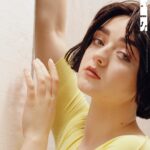 Maisie Williams Instagram - @super___magazine whole___new___world 🌎🌍🌏 Words @georgie_wright_ Photography @richarddowker Styling @giovannibedafolco Hair @wakaadachi Makeup @mwhite_makeup Thanks to RiDa Studios and Pixipixel