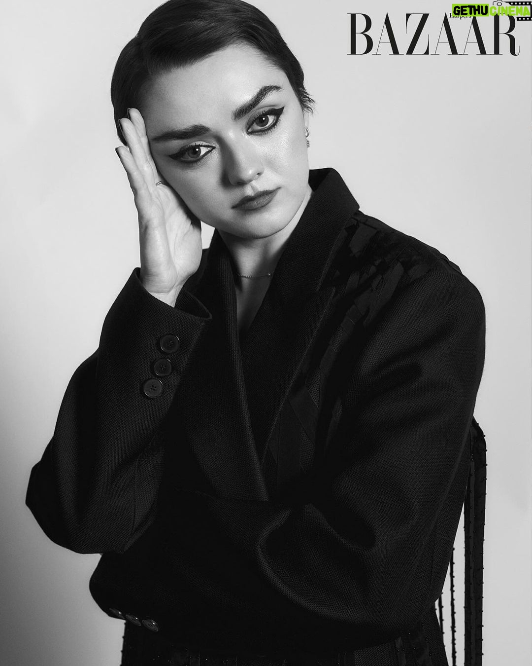 Maisie Williams - 273.7K Likes - 7 days until the new look premieres on @appletv ❣️