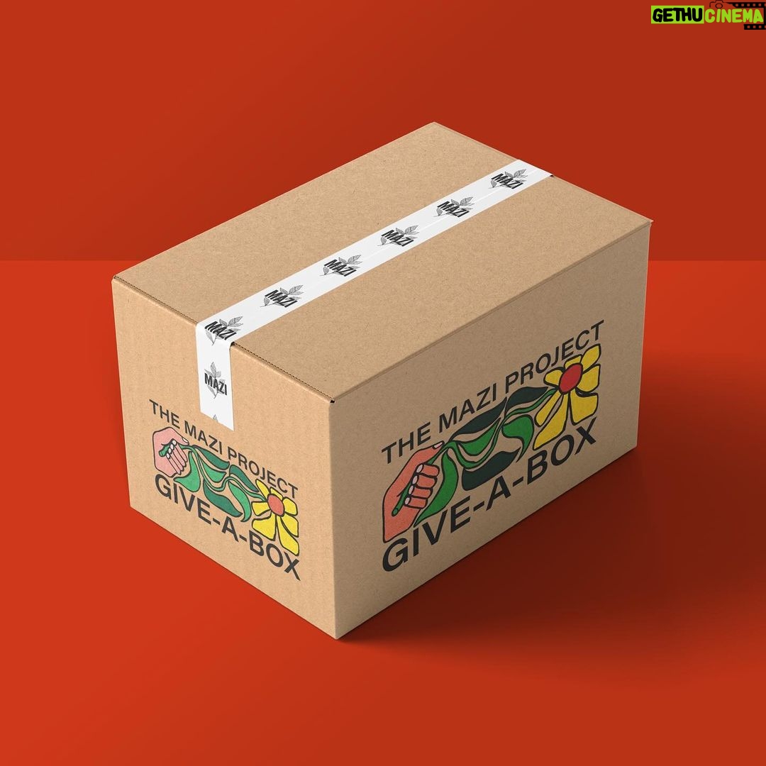 Maisie Williams Instagram - Bristol/South-West people❗️ i teamed up with Pegs Quinn from @sonnystores to take part in @themaziproject give-a-box campaign 🍳 it’s simple; we designed three delicious recipes and meal kits for you to purchase, and every time you buy a box, another will be donated to a disadvantaged young person suffering food poverty in Bristol 💌 each box contains all the ingredients needed for you to prepare three delicious recipes with storecupboard ingredients from Belazu, and fantastic produce sourced from small-scale, local suppliers🌍 Give-A-F**k? Then Give-A-Box #giveabox #linkinbio Bristol, United Kingdom