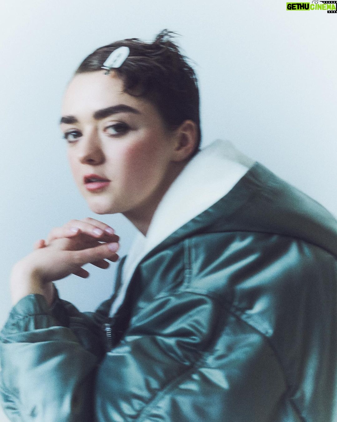 Maisie Williams Instagram - i teamed up with Shoreditch Ski Clurb to create the exclusive Mazi Coat - designed to keep you warm on-set and off-duty alike. all profits will be donated to @themaziproject, the Bristol-based, youth-led charity empowering disadvantaged 16-25 year olds through food, whilst supporting care leavers, young asylum seekers and those recovering from homelessness and fleeing domestic violence. available exclusively on shoreditchskiclub.com @shoreditchskiclub Creative Director @wilbeedle Photographer @amitisraeli1 Stylist @danielleemerson Director @robertnetherystudio Hair Stylist @kotasuizu Make-up Artist @mathiasvanhooff