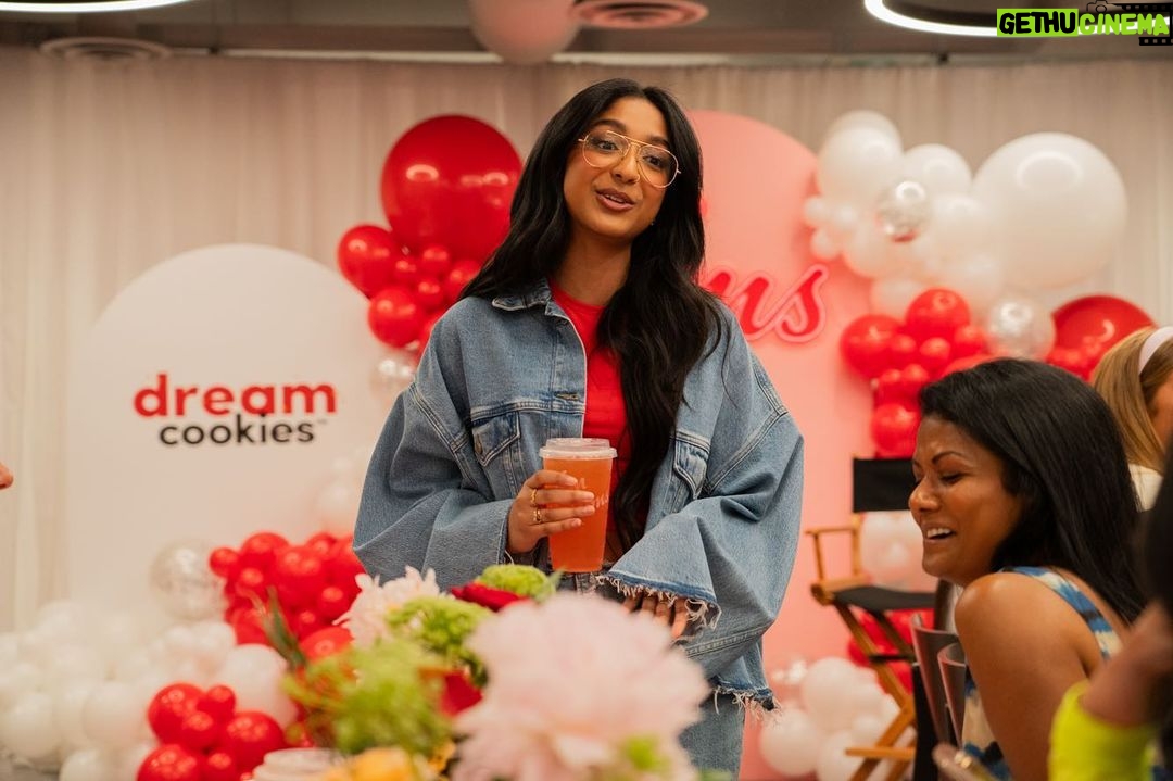 Maitreyi Ramakrishnan Instagram - I can’t believe I got to work with @timhortons to help launch their NEW Dream Cookies! Seriously, I can’t believe it because it really doesn’t feel like work when you’re partnering with a brand that truly is such a key part of how you’ve grown up (because I’m a Mississauga Suburban gal). I’ve always been team cookies, so this partnership was so perfect throughout the whole process. Being able to shoot a commercial (that also has my brother in it?!) and host so many lovely folks for a tasting event at the Tim Hortons Test Kitchen was a blast. To be very honest, it felt like a wedding between me and Tim Hortons and honestly I’m okay with that. If you get the chance to try out the new Dream Cookies, let me know! Or let me know your favourite items from Tims. ALL THE DREAM COOKIES AND AN EVERYTHING BAGEL TOASTED WITH HERB AND GARLIC CREAM CHEESE FOR THE WIN!❤️🇨🇦