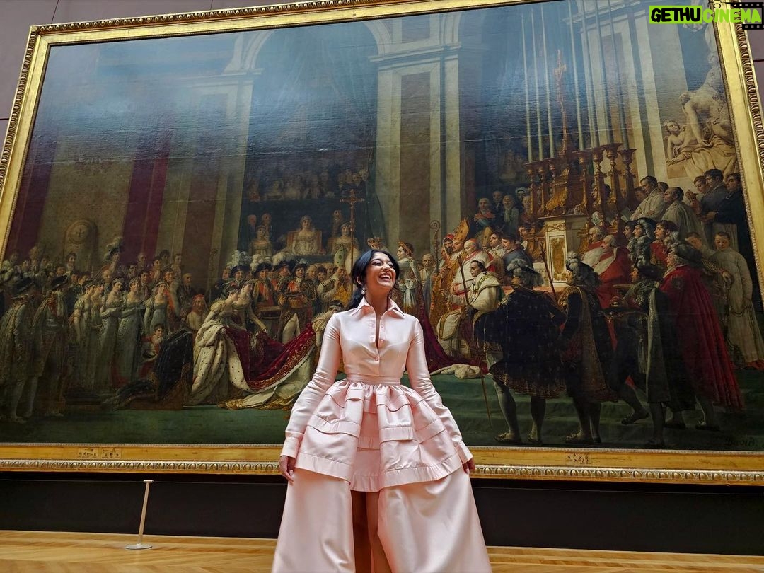 Maitreyi Ramakrishnan Instagram - shout out to my brother for making sure that in this case, I’m napoleon and not josephine👑