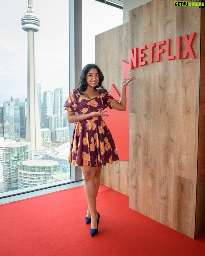 Maitreyi Ramakrishnan Instagram - Had a blast celebrating the new @netflixca office in Toronto! Thank you for inviting my Mississaugan self. My house warming gift is in the mail I swear🛋️🪴❤️(ALSO THERES A ROOM NAMED AFTER DEVI?? WHAT??) 📸: courtesy of George Pimentel/Netflix