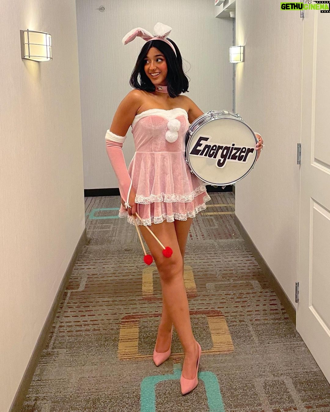 Maitreyi Ramakrishnan Instagram - that’s energizer bunny to you⚡️💗