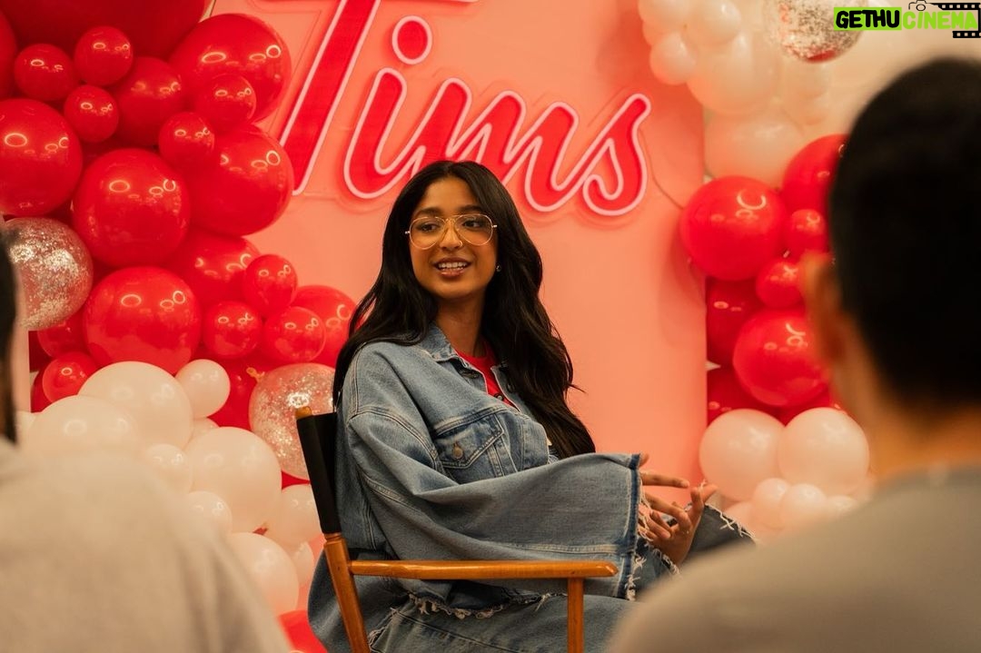 Maitreyi Ramakrishnan Instagram - I can’t believe I got to work with @timhortons to help launch their NEW Dream Cookies! Seriously, I can’t believe it because it really doesn’t feel like work when you’re partnering with a brand that truly is such a key part of how you’ve grown up (because I’m a Mississauga Suburban gal). I’ve always been team cookies, so this partnership was so perfect throughout the whole process. Being able to shoot a commercial (that also has my brother in it?!) and host so many lovely folks for a tasting event at the Tim Hortons Test Kitchen was a blast. To be very honest, it felt like a wedding between me and Tim Hortons and honestly I’m okay with that. If you get the chance to try out the new Dream Cookies, let me know! Or let me know your favourite items from Tims. ALL THE DREAM COOKIES AND AN EVERYTHING BAGEL TOASTED WITH HERB AND GARLIC CREAM CHEESE FOR THE WIN!❤️🇨🇦
