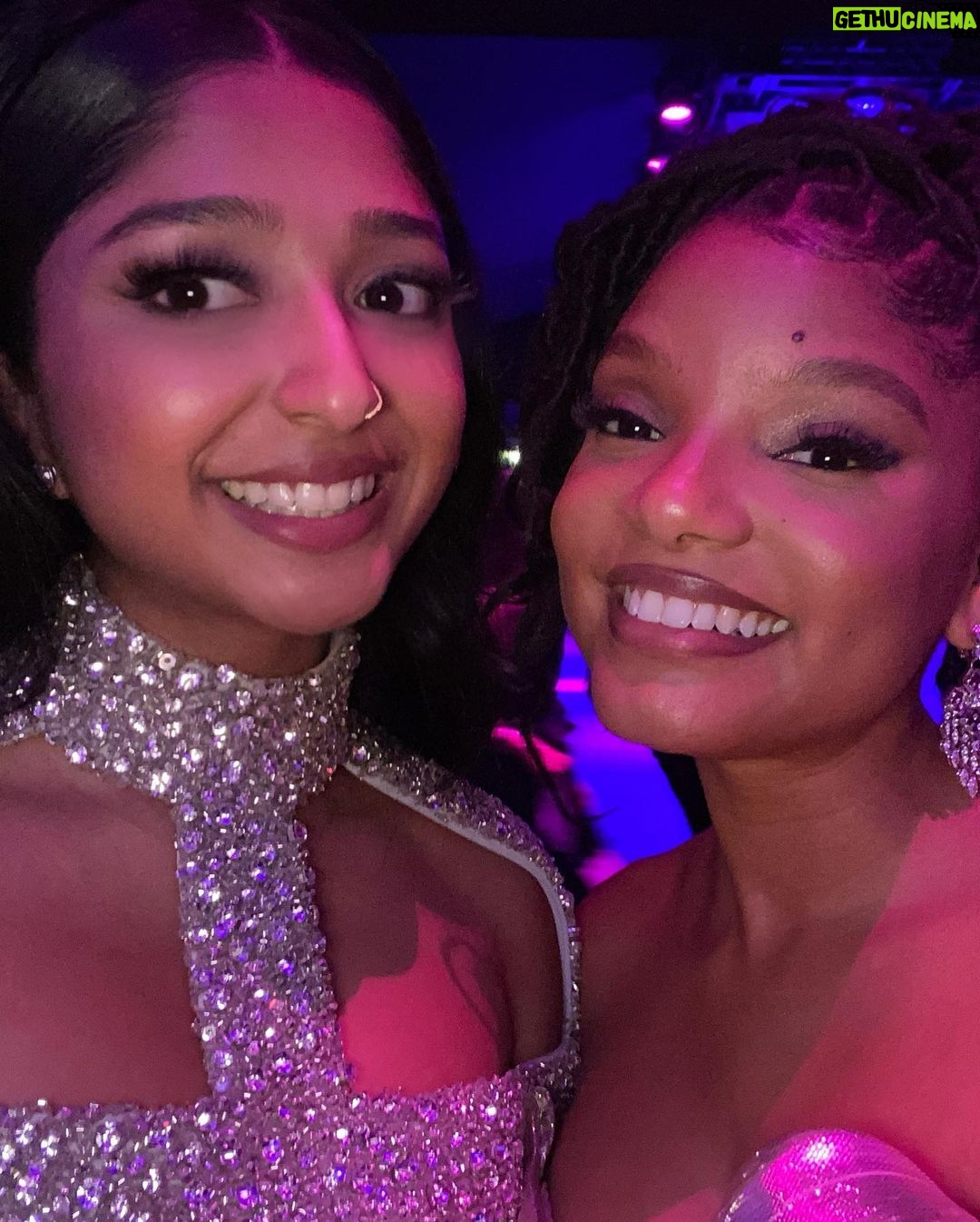 Maitreyi Ramakrishnan Instagram - till next year @vanityfair 🖤💎✨ Vanity Fair Oscar Party
