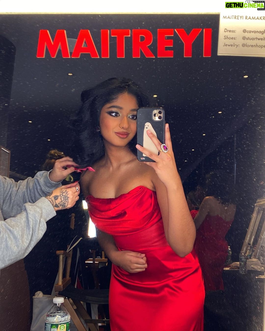 Maitreyi Ramakrishnan Instagram - With @goredforwomen I learned that many young women aren’t aware that cardiovascular disease is their greatest health risk. The severe lack of research dedicated towards women’s health, specifically for black, brown, and trans women, results in them being diagnosed with “it’s probably just stress”. South Asian communities experience cardiovascular disease in disproportionately high numbers. It’s important to stop normalizing checking up on our health (both physically and mentally) as an after thought and start making it a priority❤️